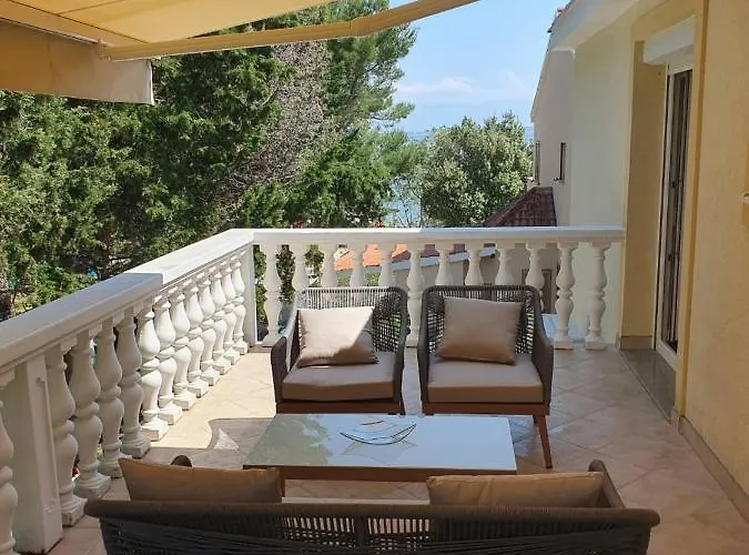 By The Sea Susica, - 21389